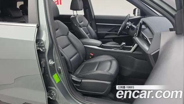 KG_Mobility_Ssangyong Torres 2022 thumb 11