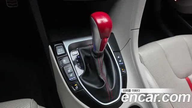 Hyundai Veloster 2018 thumb 8