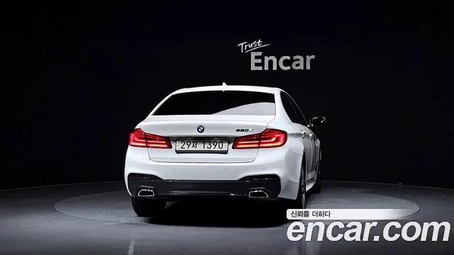 BMW 5-Series 2017 thumb 3