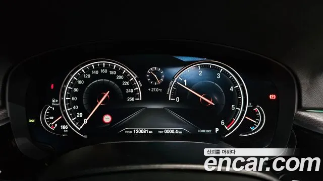 BMW 5-Series 2017 thumb 7