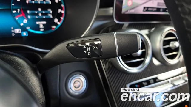 Mercedes-Benz GLC 2021 thumb 9