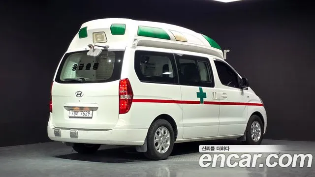 Hyundai Starex 2014 thumb 2