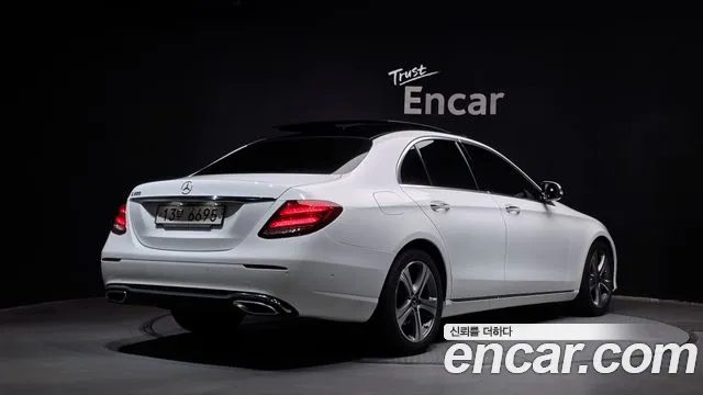 Mercedes-Benz E-Класс 2018 thumb 2