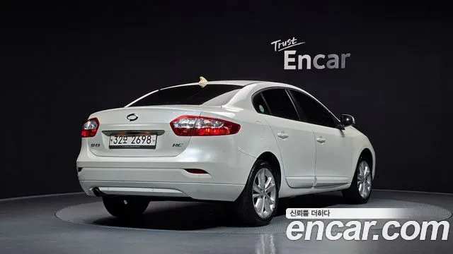 Renault-KoreaSamsung Fluence 2014 thumb 2