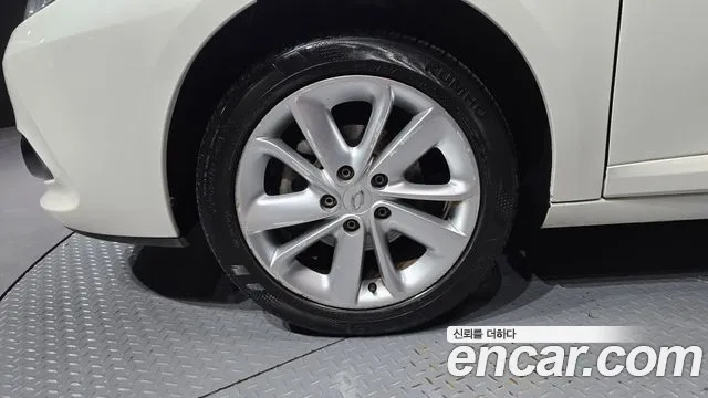 Renault-KoreaSamsung Fluence 2014 thumb 5