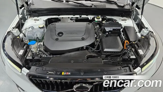 Volvo XC40 2022 thumb 6