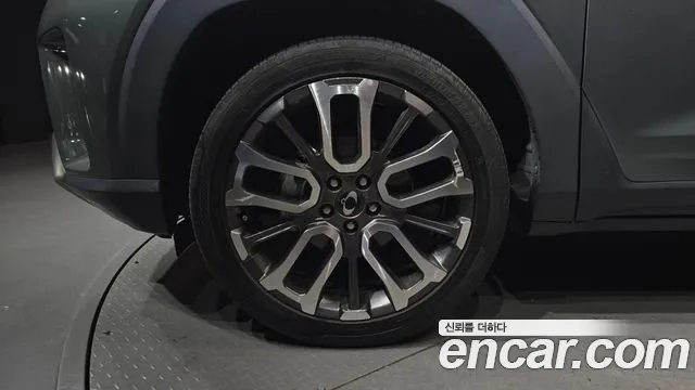 KG_Mobility_Ssangyong Torres 2023 thumb 5