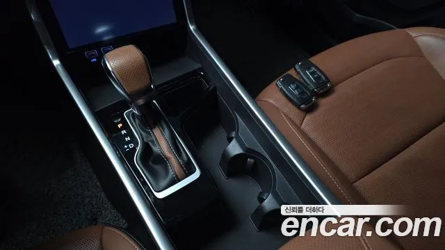 KG_Mobility_Ssangyong Torres 2023 thumb 9