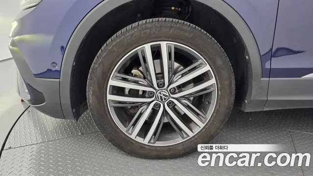 Volkswagen Tiguan 2023 thumb 5