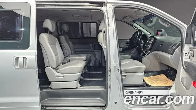 Hyundai Starex 2015 thumb 12