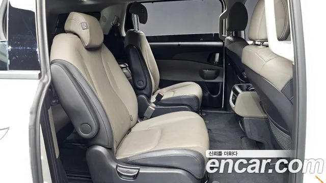 Kia Carnival 2024 thumb 12