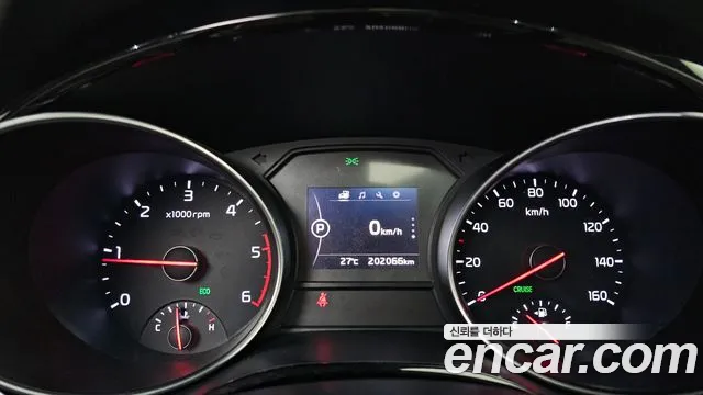 Kia Carnival 2014 thumb 8