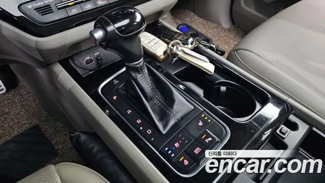 Kia Carnival 2014 thumb 9