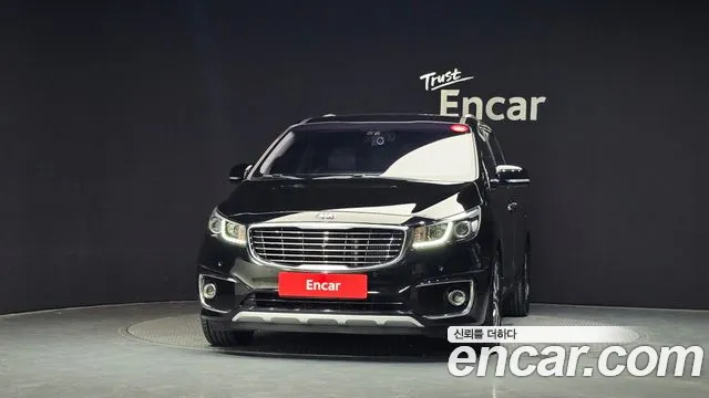 Kia Carnival 2018 thumb 3
