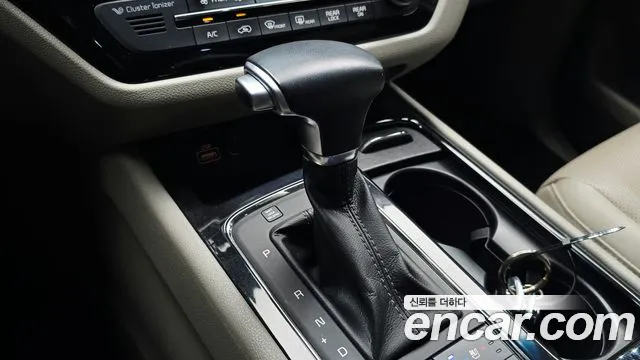Kia Carnival 2018 thumb 9