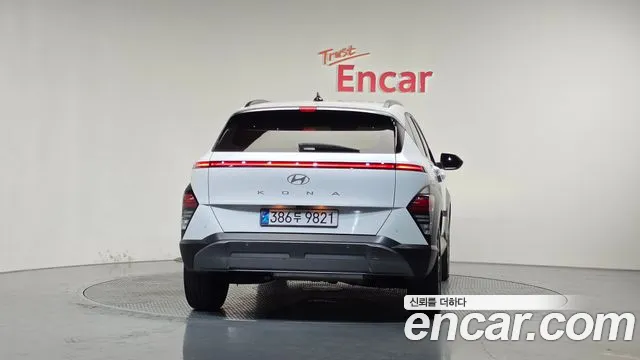 Hyundai Kona 2023 thumb 4