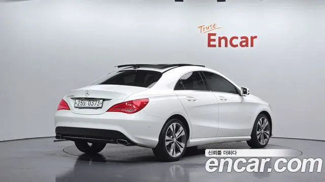 Mercedes-Benz CLA 2016 thumb 2