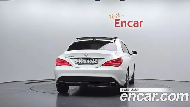 Mercedes-Benz CLA 2016 thumb 4