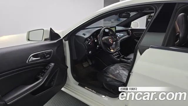 Mercedes-Benz CLA 2016 thumb 10