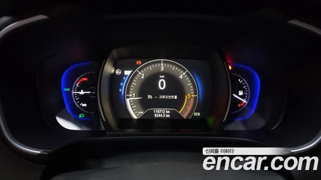 Renault-KoreaSamsung Koleos 2017 thumb 7