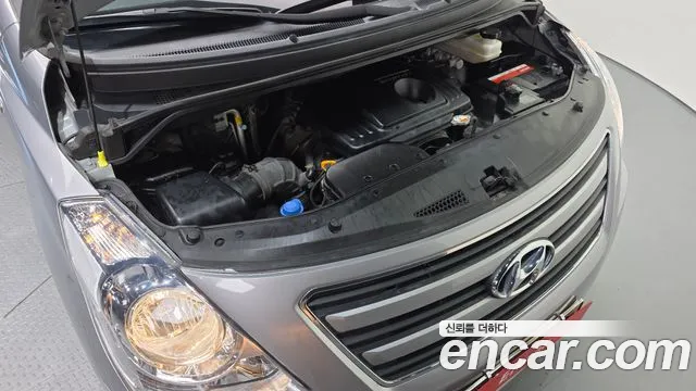 Hyundai Starex 2016 thumb 6