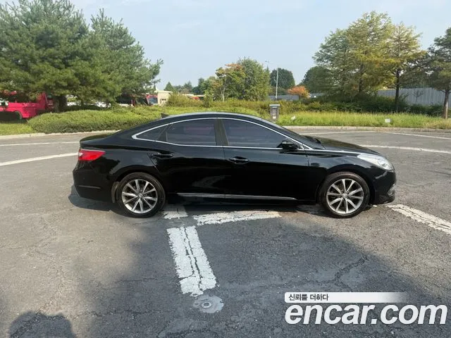 Hyundai Grandeur 2015 thumb 4
