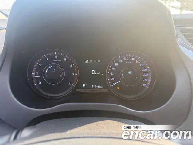 Hyundai Grandeur 2015 thumb 8
