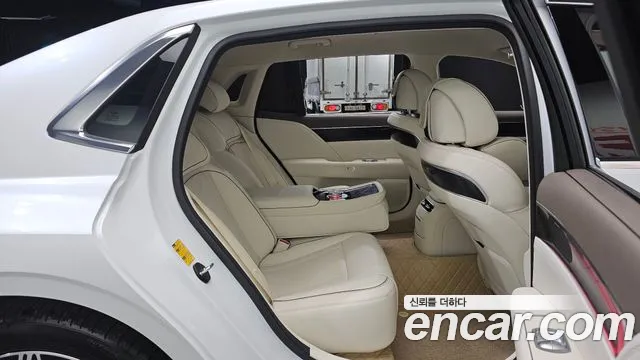 Genesis G90 2024 thumb 11