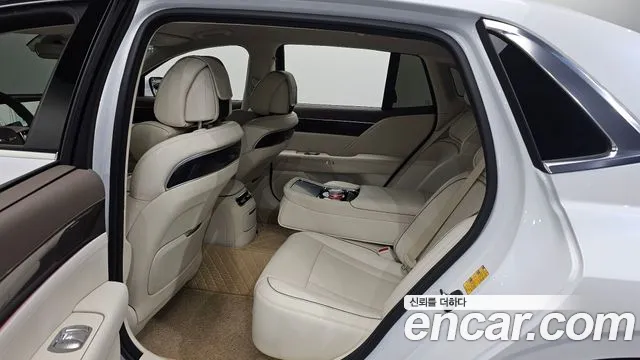 Genesis G90 2024 thumb 12