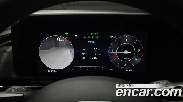 Kia Carnival 2021 thumb 8