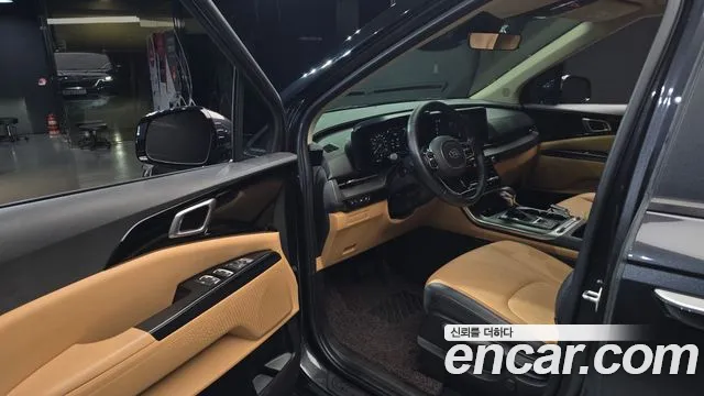 Kia Carnival 2021 thumb 10