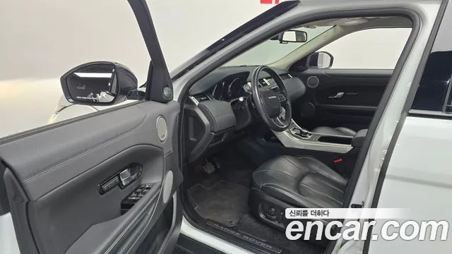 Land Rover Range Rover Evoque 2017 thumb 10