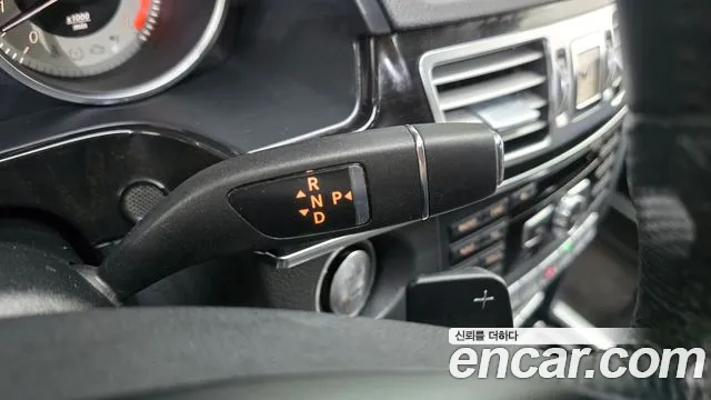 Mercedes-Benz E-Класс 2014 thumb 9