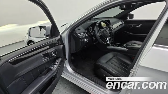 Mercedes-Benz E-Класс 2014 thumb 10
