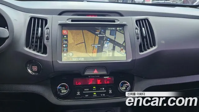 Kia Sportage 2013 thumb 8