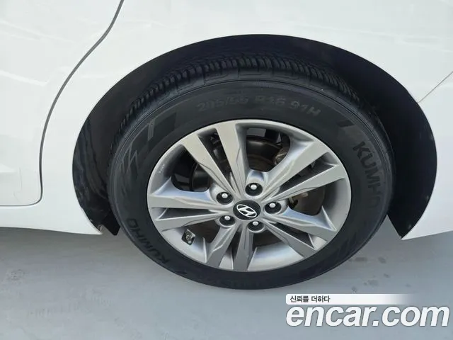 Hyundai Avante 2016 thumb 9