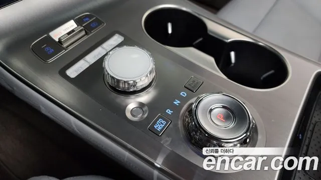 Genesis GV70 2024 thumb 9