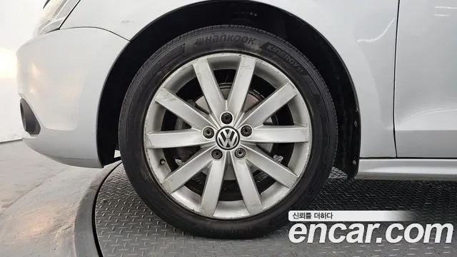 Volkswagen Jetta 2014 thumb 5