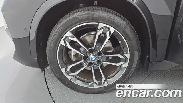 BMW X1 2023 thumb 4