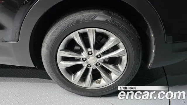 Hyundai Santa Fe 2017 thumb 4