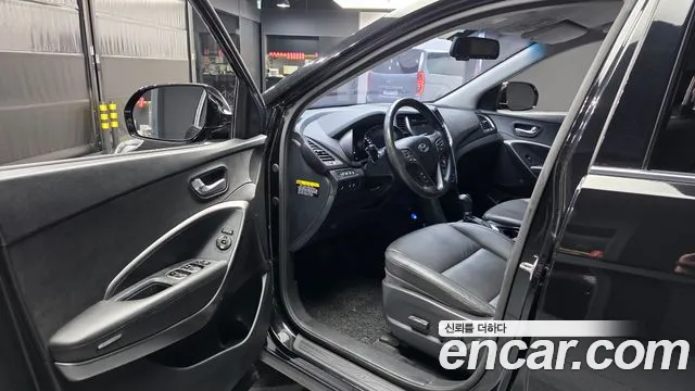 Hyundai Santa Fe 2017 thumb 9
