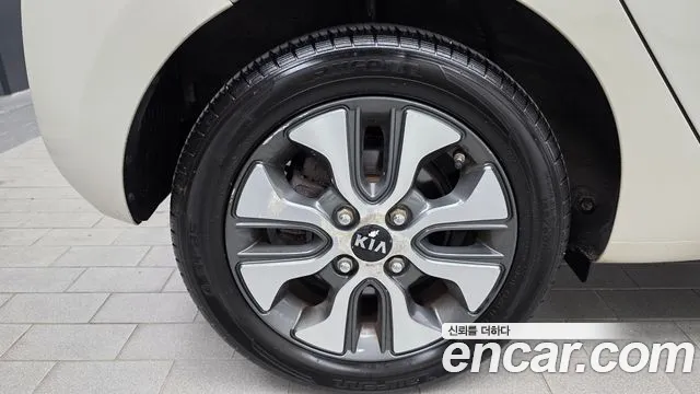 Kia Morning 2015 thumb 5