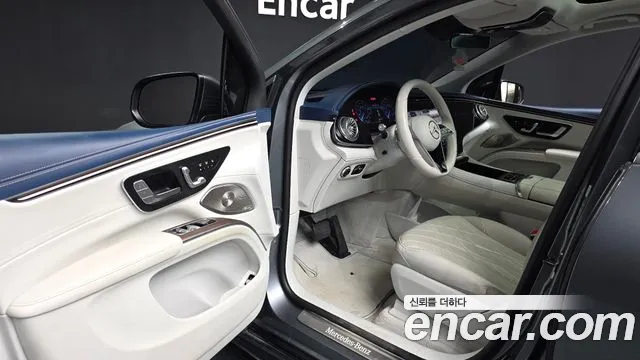 Mercedes-Benz EQS 2023 thumb 9