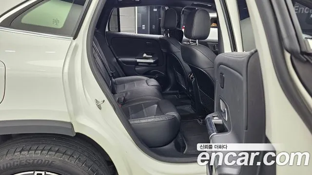 Mercedes-Benz EQA 2022 thumb 12