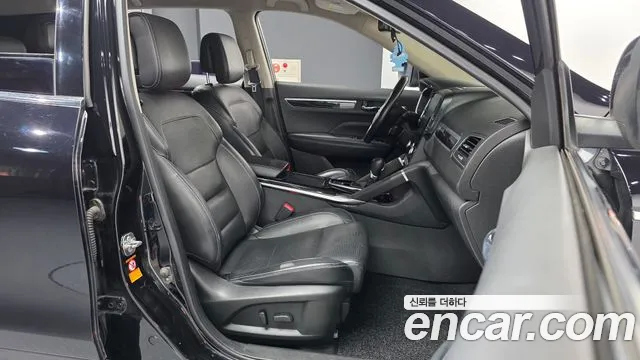 Renault-KoreaSamsung Koleos 2016 thumb 10