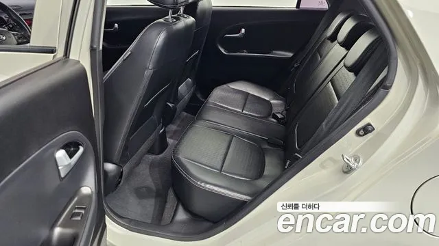 Kia Morning 2016 thumb 11