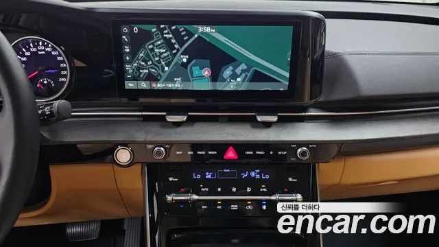 Kia Carnival 2023 thumb 11