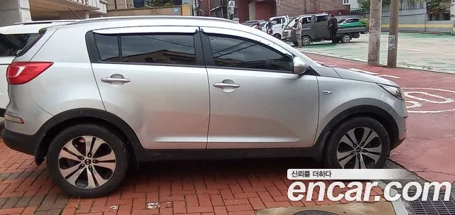 Kia Sportage 2010 thumb 5