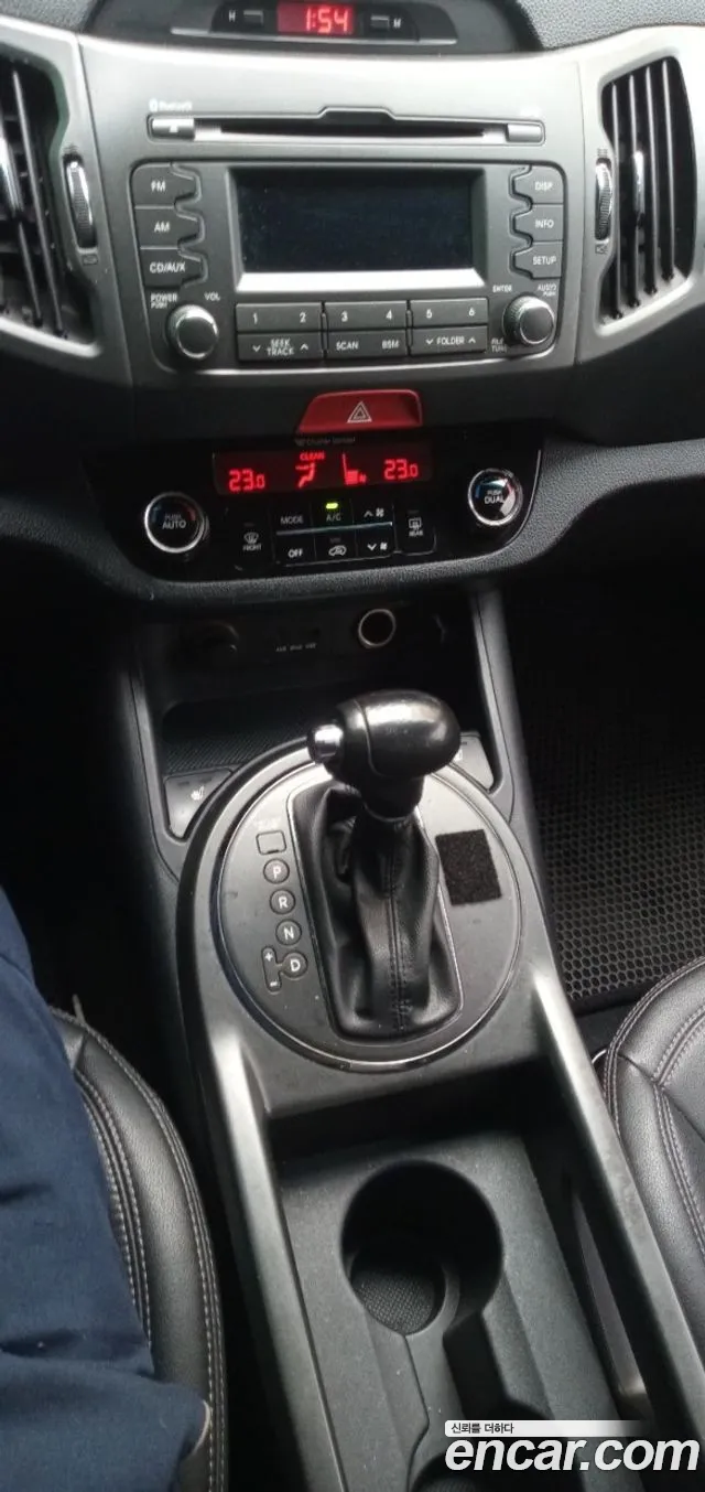 Kia Sportage 2010 thumb 8