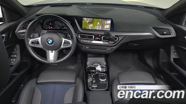 BMW 1-Series 2023 thumb 6